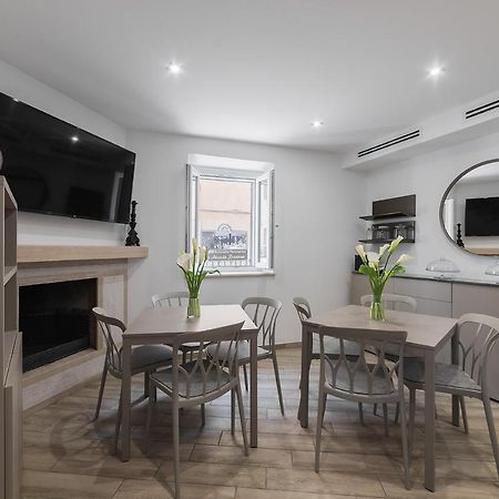 B&B Piazza Roma 诺尔马 外观 照片